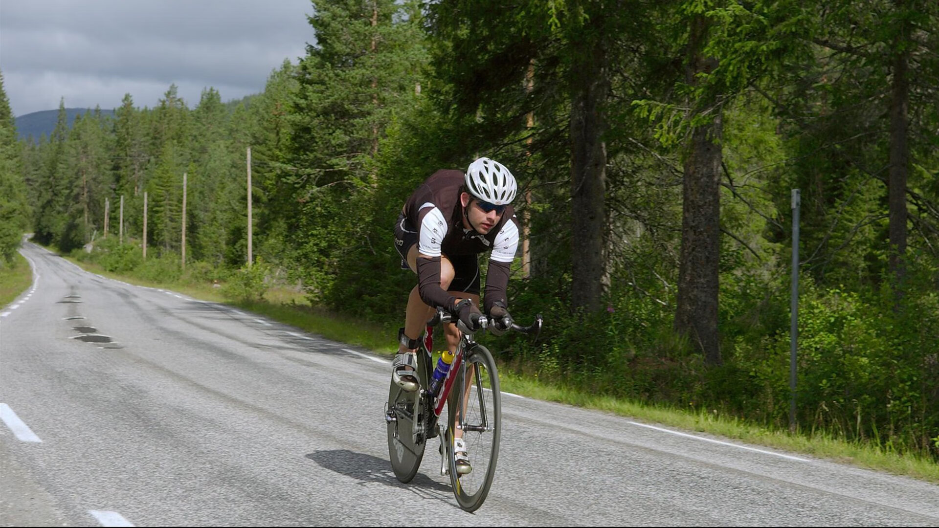 帕金斯：不确定莫布利+阿伦能抗住活塞内线“双塔”？