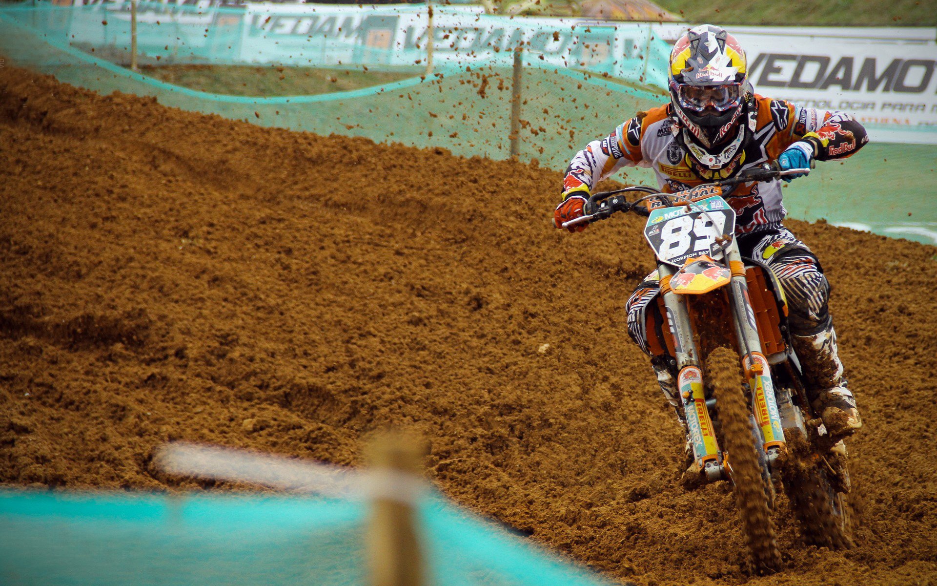 转身动作流畅,提升比赛表现,各种转身动作外观差别虽大